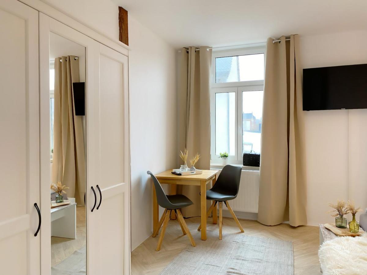 Elbnahe Ferienwohnung Mit 2 Schlafzimmern Coswig  Exterior foto
